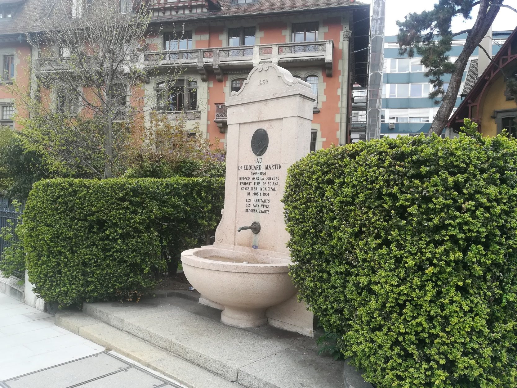 Edouard Martin's memorial fountain, Geneva (by Paolo Manca) - 02.jpg